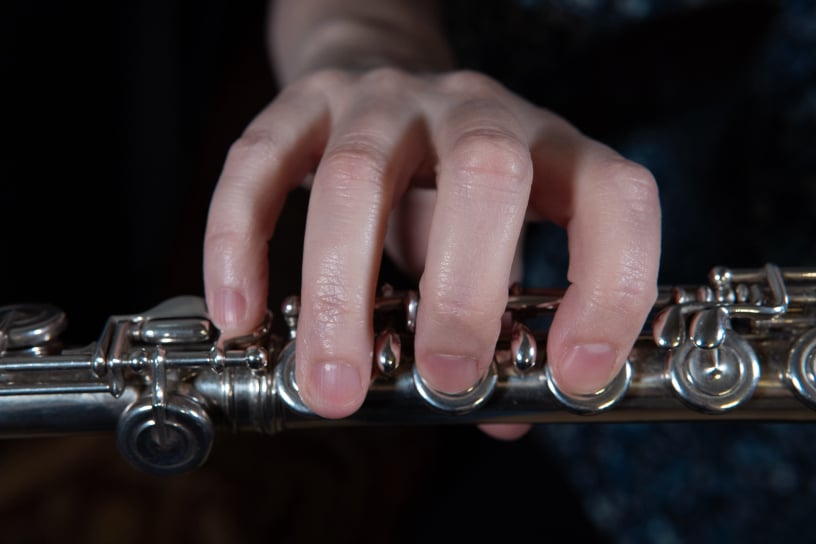 Sample correct hand position for flute right hand